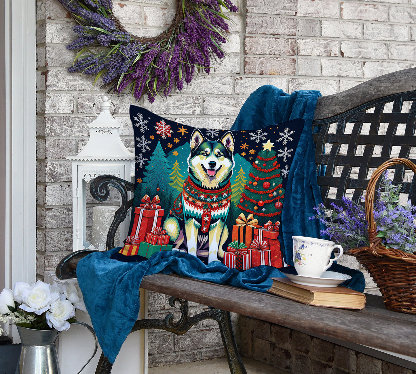 Alaskan Malamute Christmas Throw Pillow