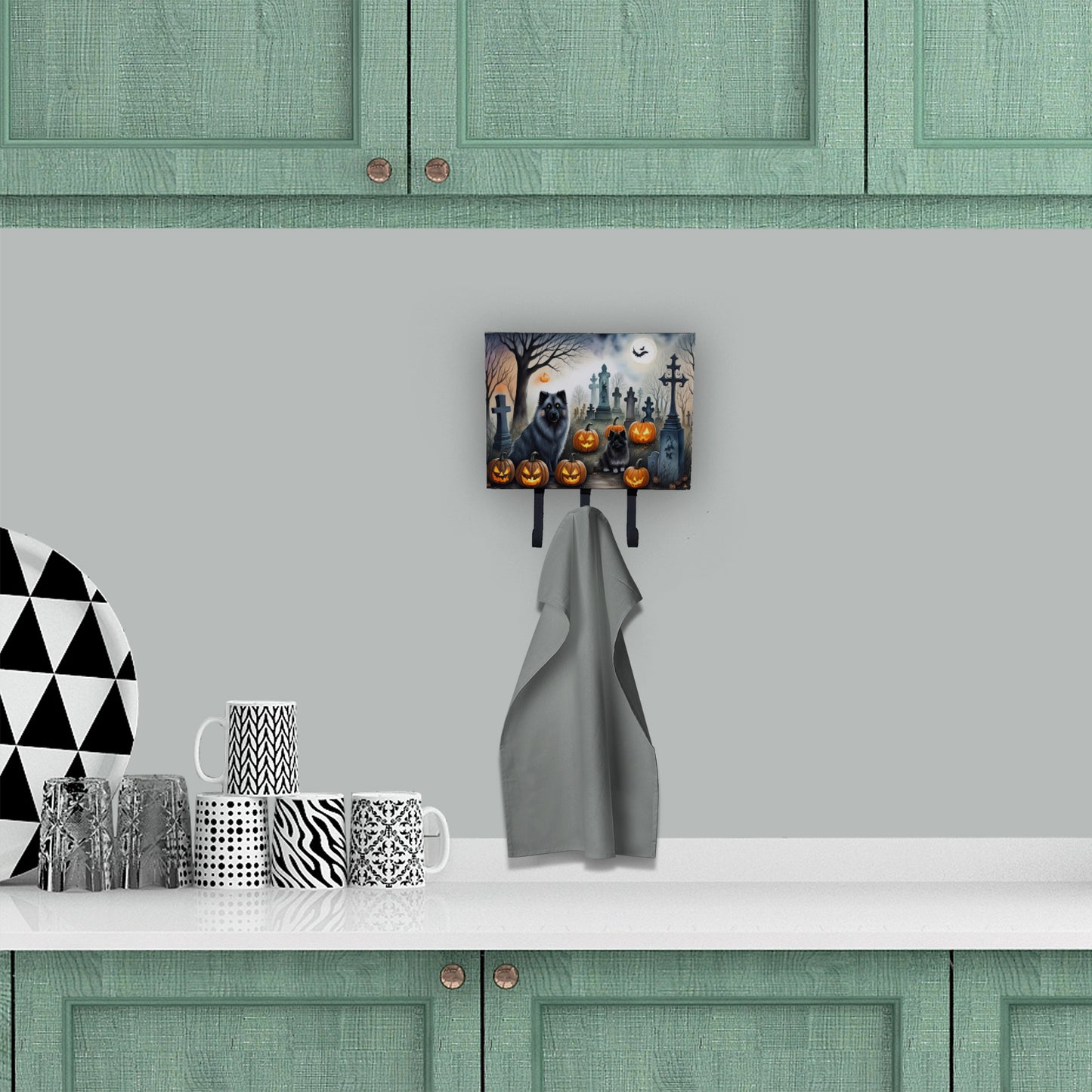 Keeshond Spooky Halloween Leash or Key Holder