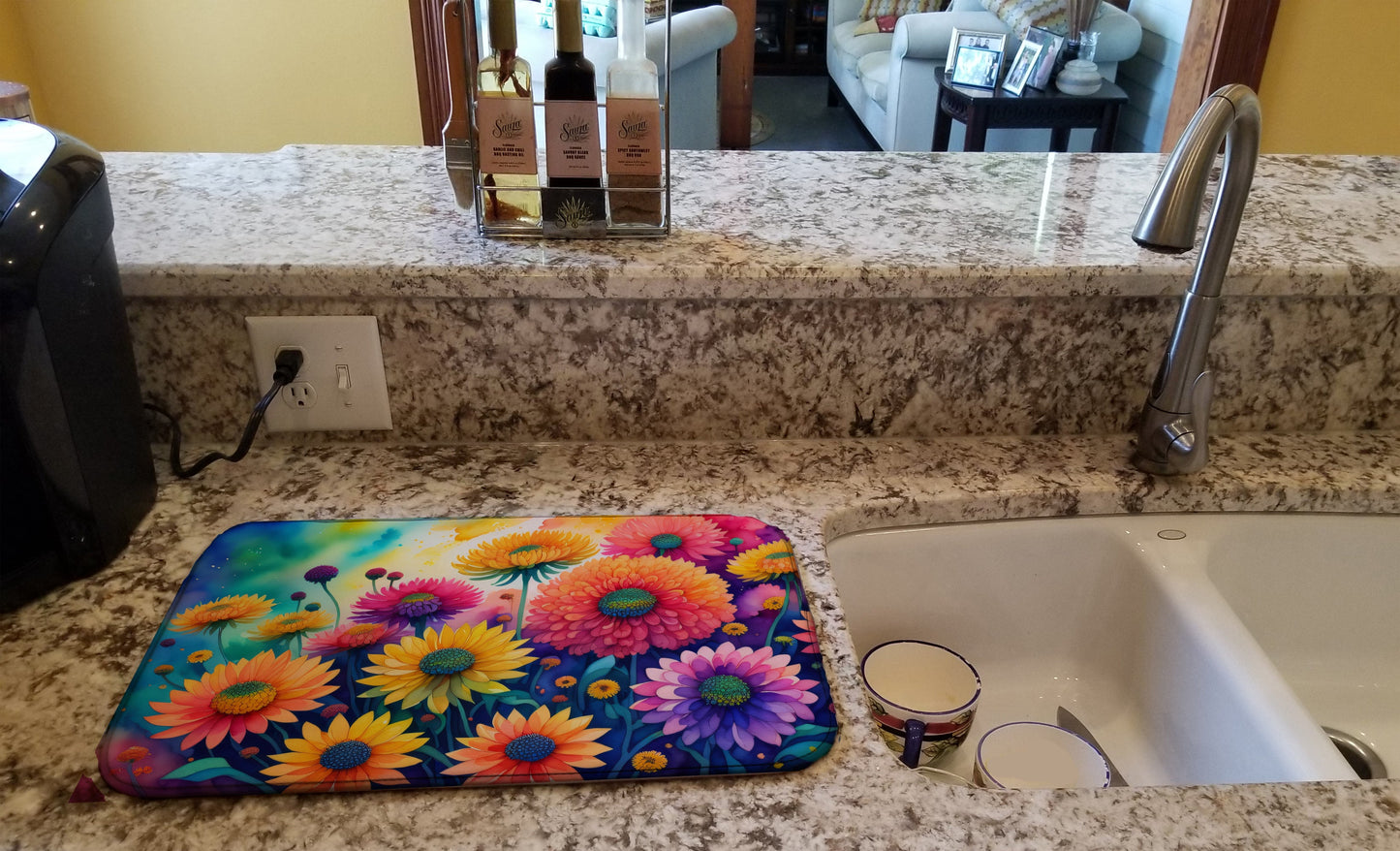 Chrysanthemums in Color Dish Drying Mat