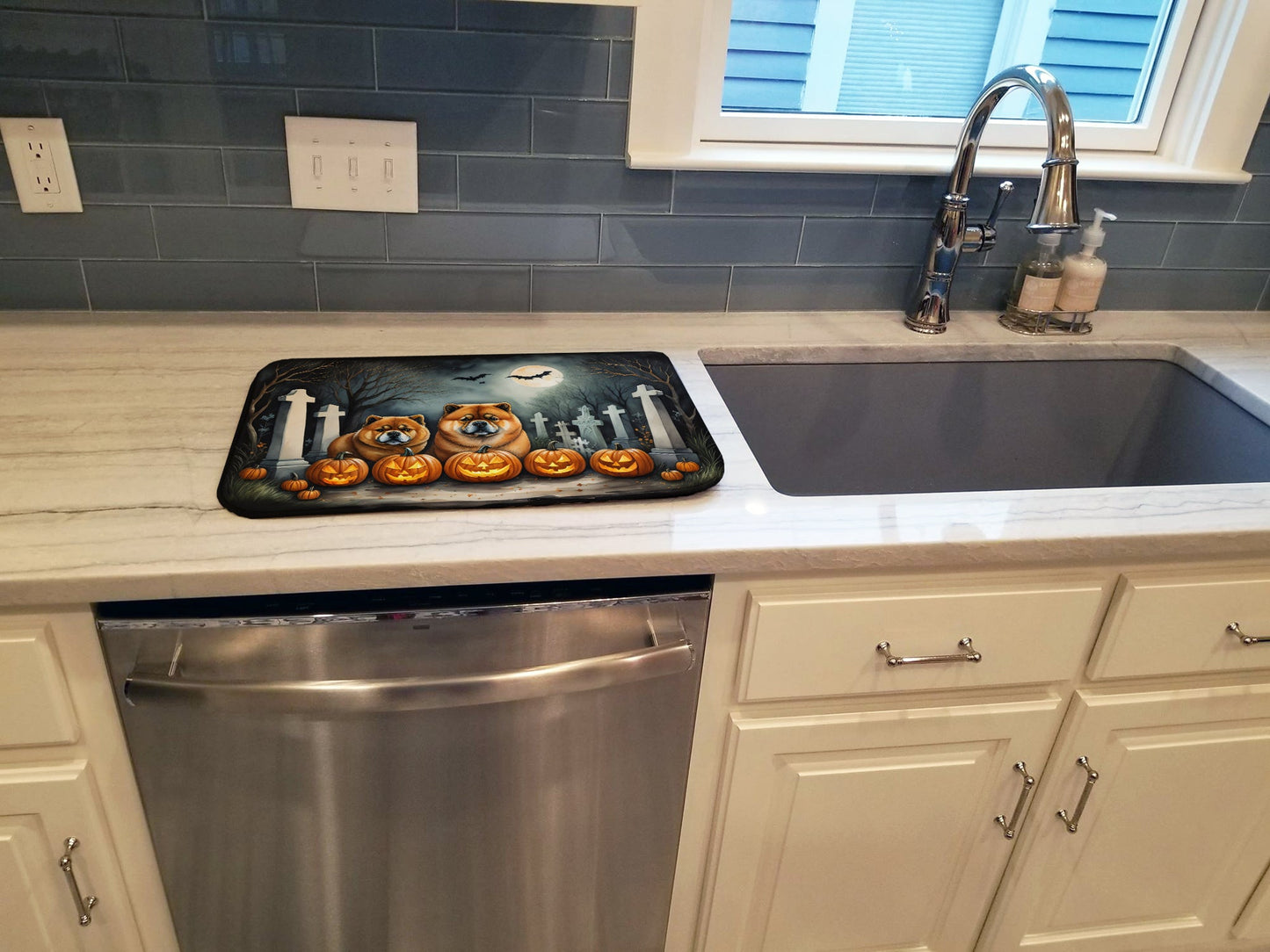 Chow Chow Spooky Halloween Dish Drying Mat