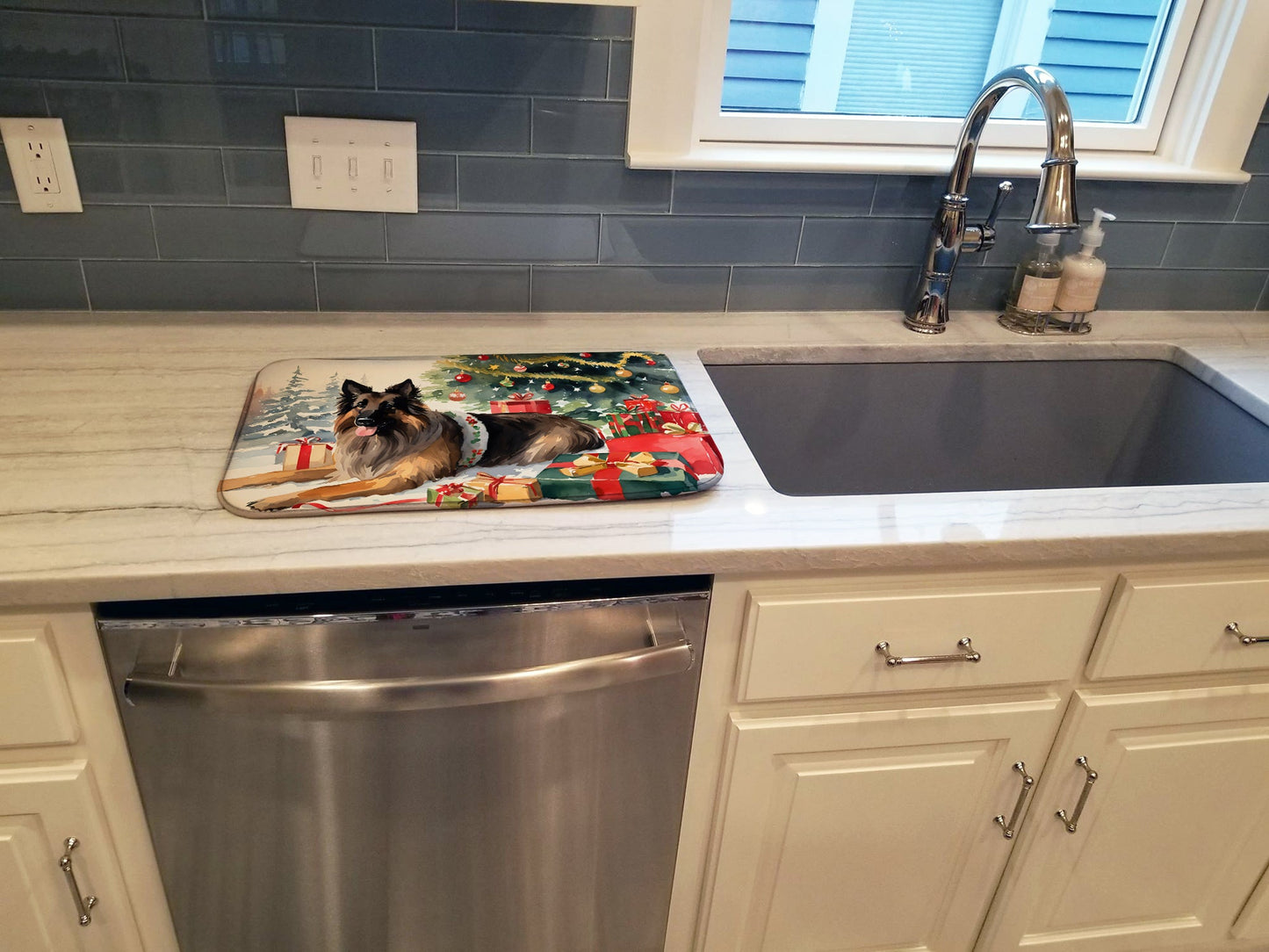 Belgian Tervuren Cozy Christmas Dish Drying Mat