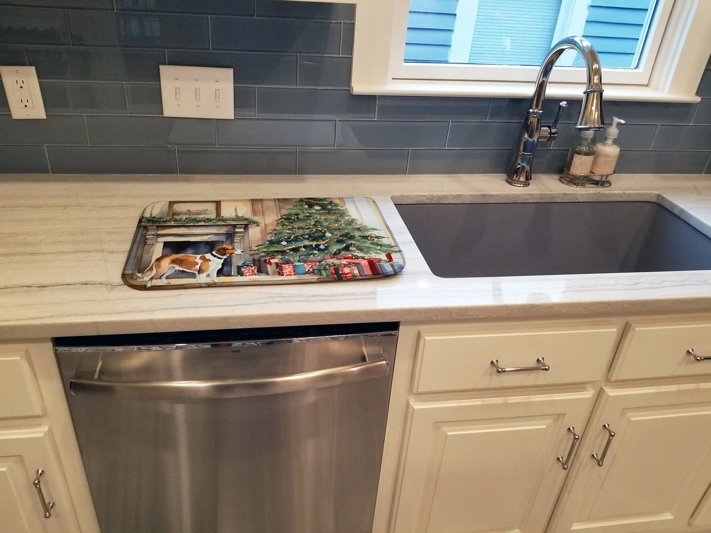 English Foxhound Cozy Christmas Dish Drying Mat