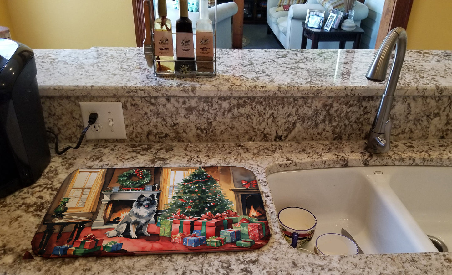 Keeshond Cozy Christmas Dish Drying Mat
