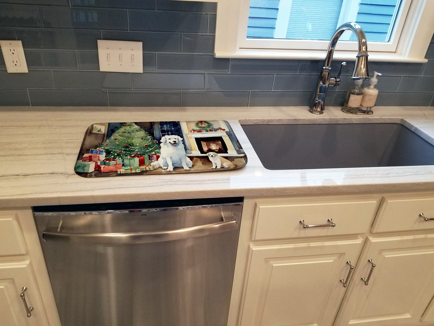 Kuvasz Cozy Christmas Dish Drying Mat