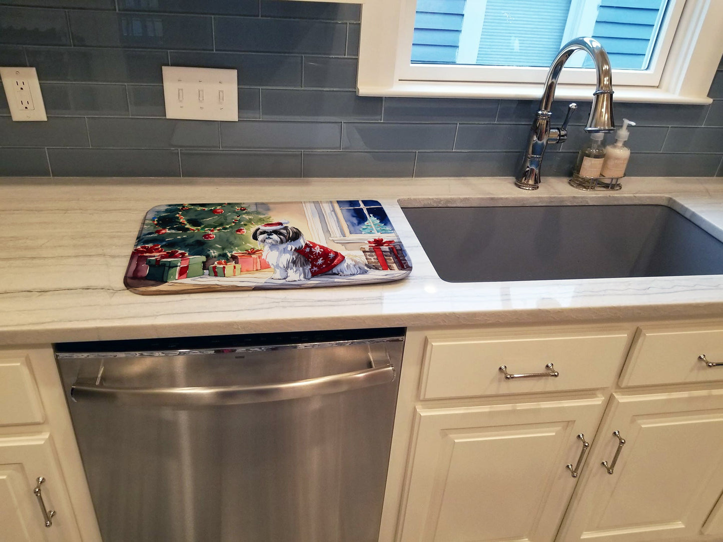 Shih Tzu Cozy Christmas Dish Drying Mat