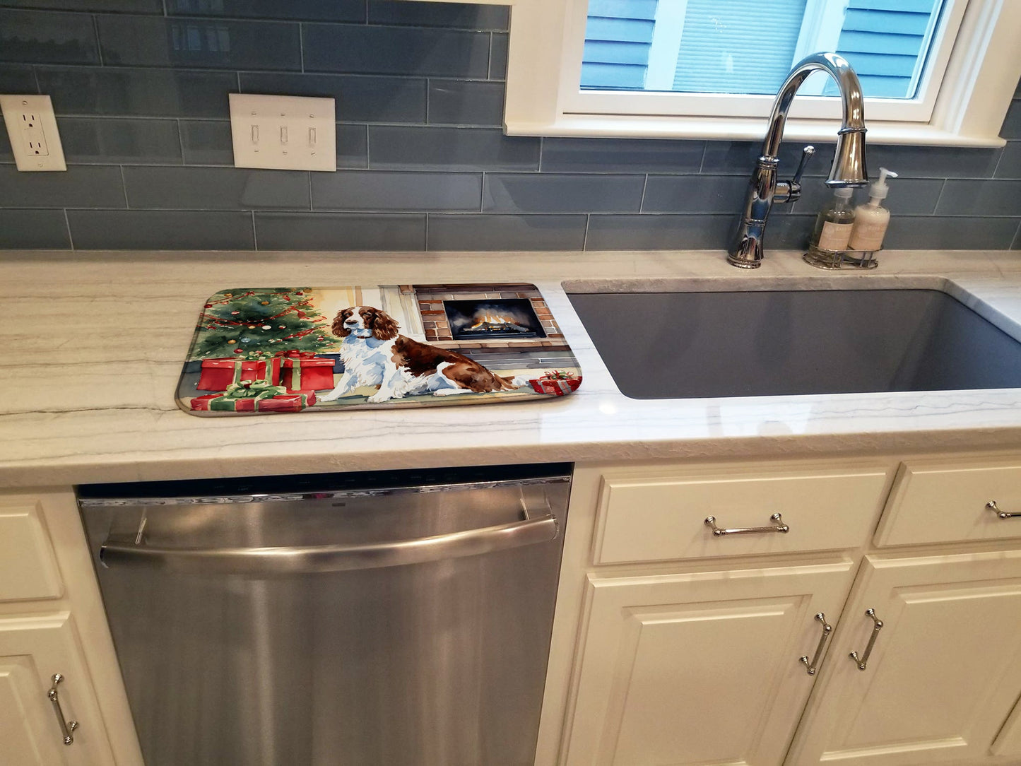 Welsh Springer Spaniel Cozy Christmas Dish Drying Mat