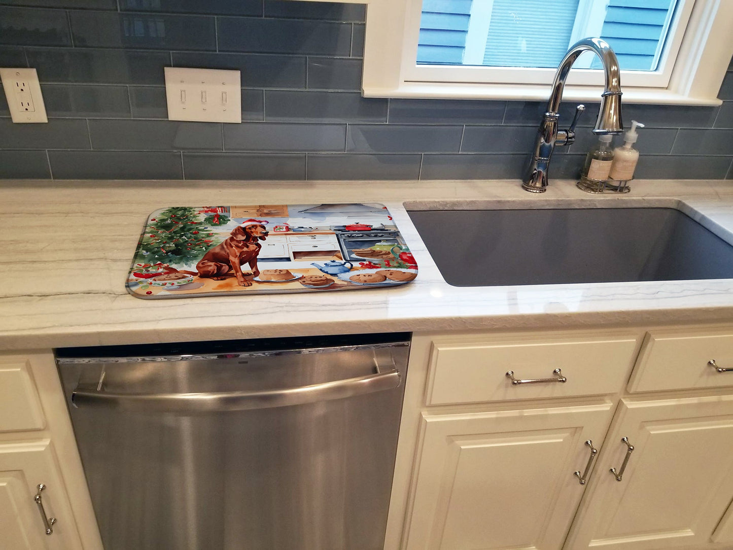 Redbone Coonhound Christmas Cookies Dish Drying Mat