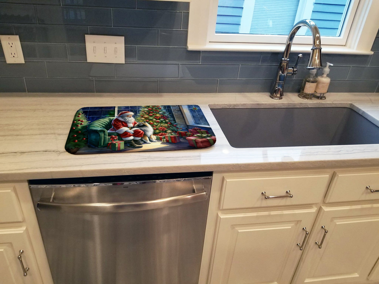 Keeshond and Santa Claus Dish Drying Mat