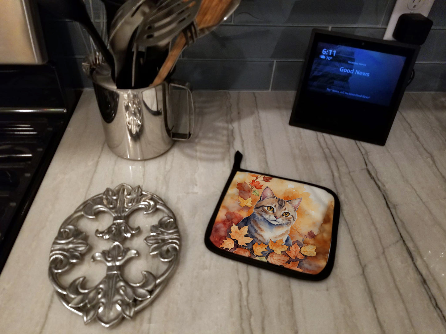 Raas Cat in Fall Leaves Pair of Pot Holders