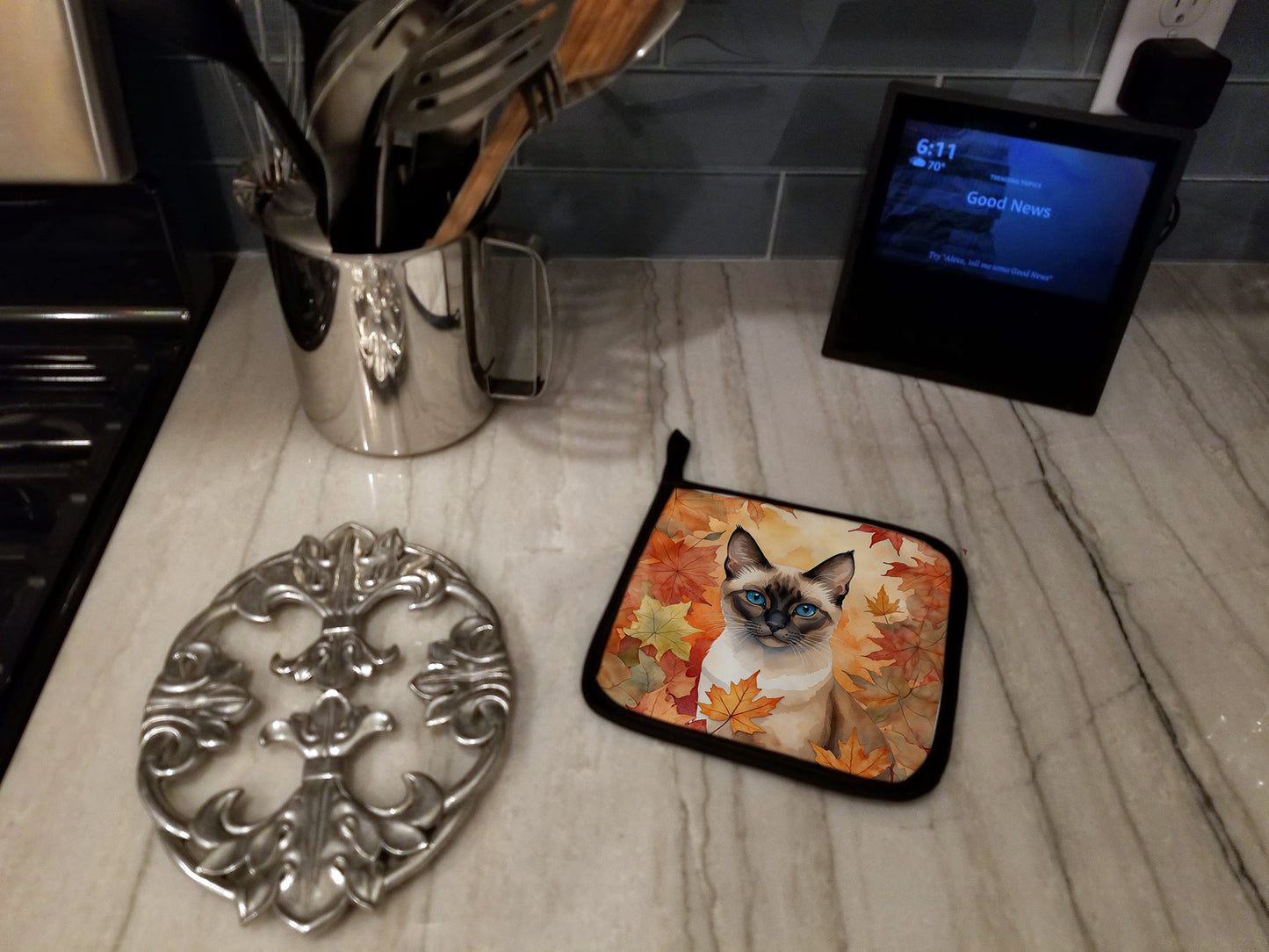 Siamese Cat in Fall Leaves Pair of Pot Holders