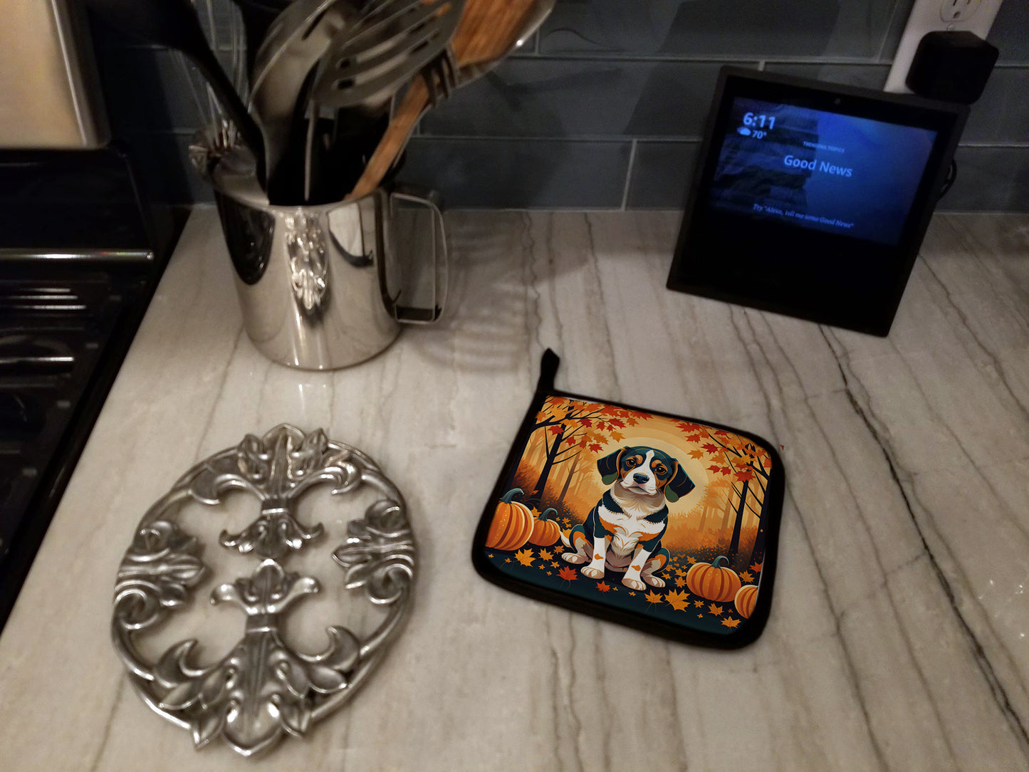 Beagle Fall Pair of Pot Holders