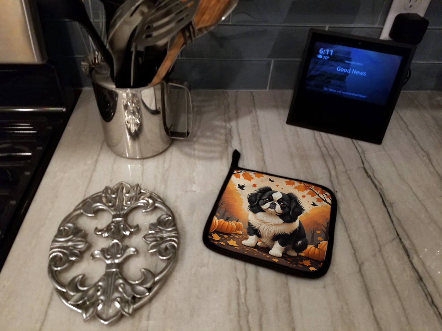 Japanese Chin Fall Pair of Pot Holders