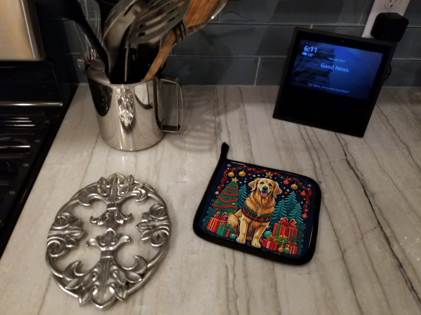 Golden Retriever Christmas Pair of Pot Holders