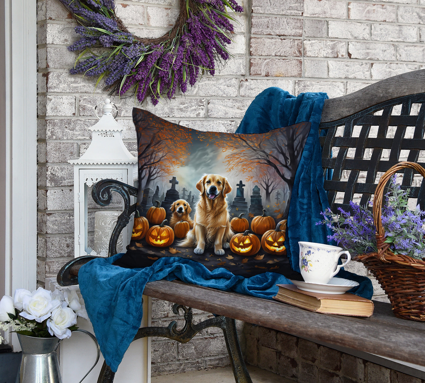 Golden Retriever Spooky Halloween Throw Pillow