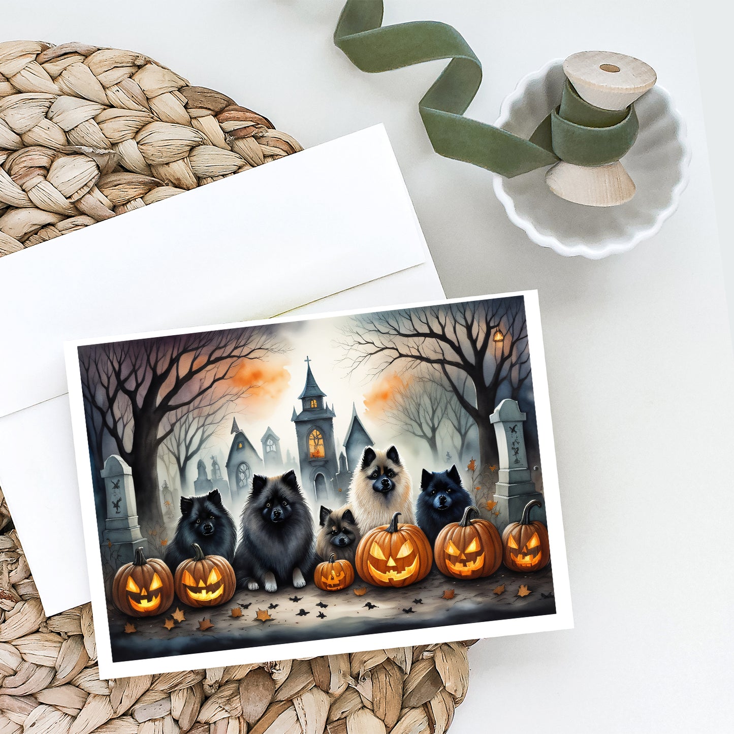 Keeshond Spooky Halloween Greeting Cards and Envelopes Pack of 8