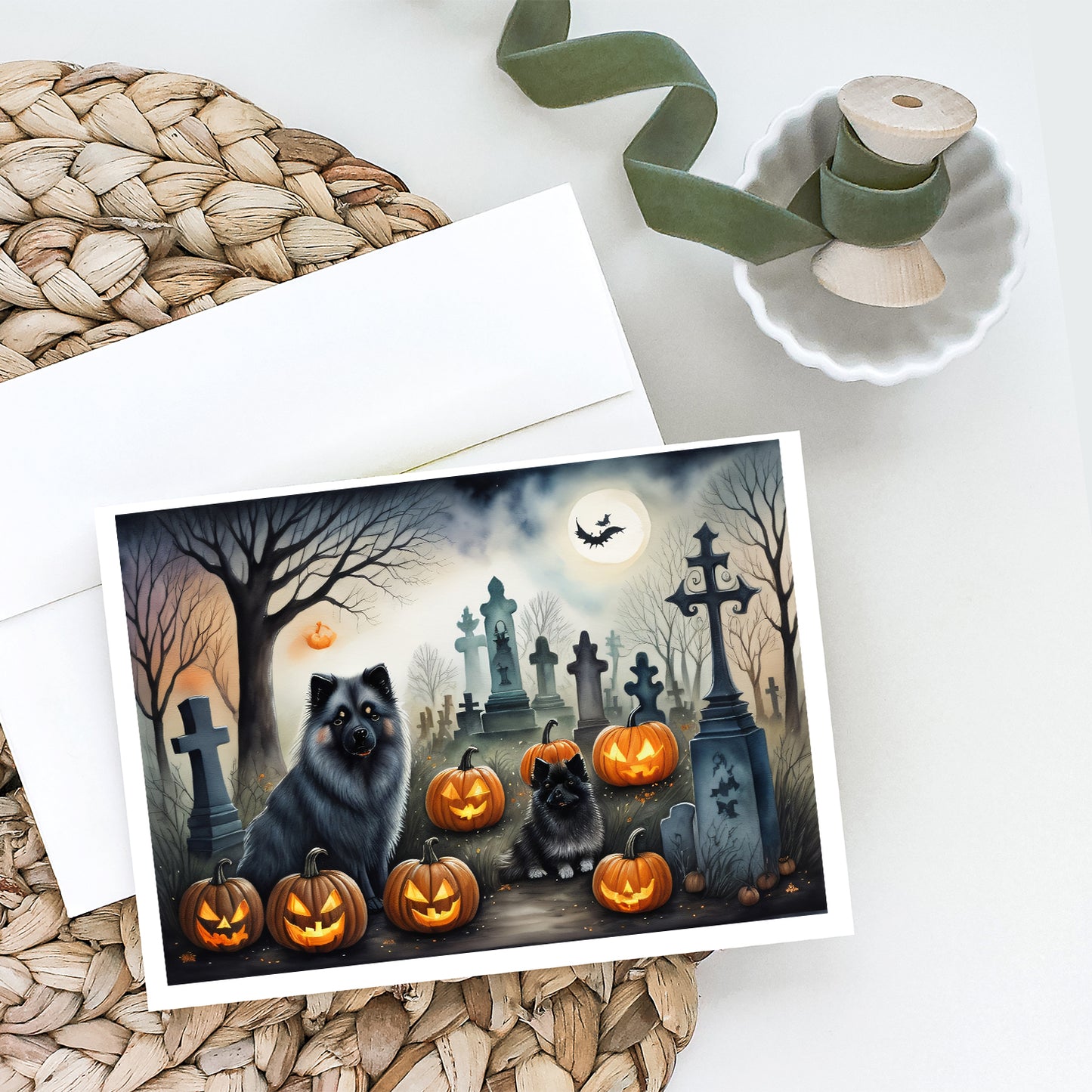 Keeshond Spooky Halloween Greeting Cards and Envelopes Pack of 8