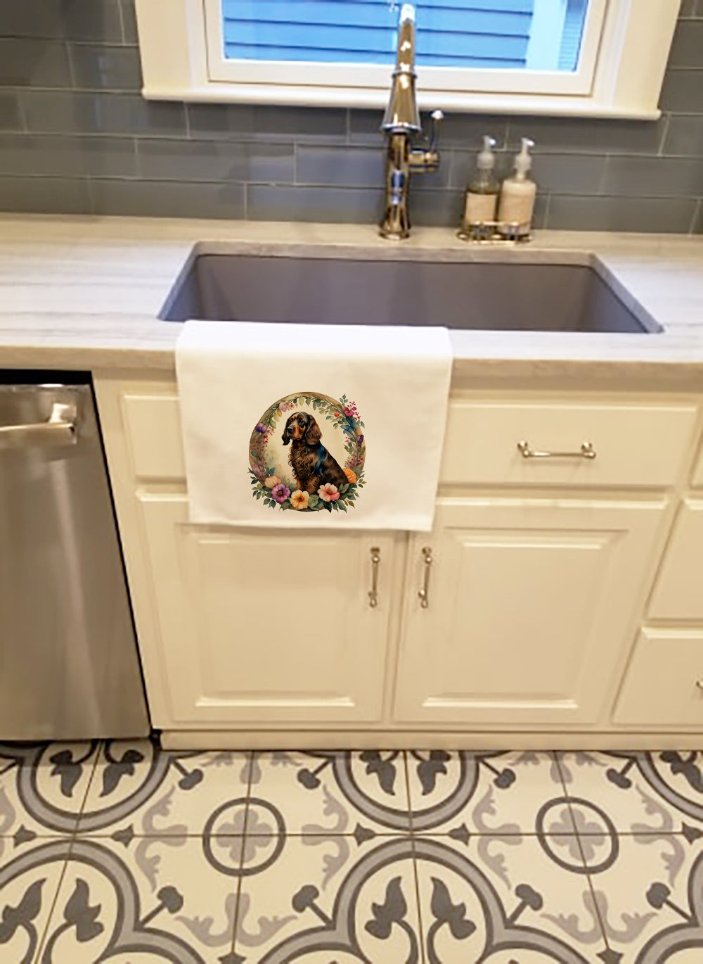 Field Spaniel and Flowers Kitchen Towel Set of 2