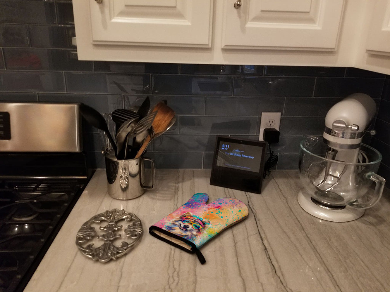 Keeshond Hippie Dawg Oven Mitt