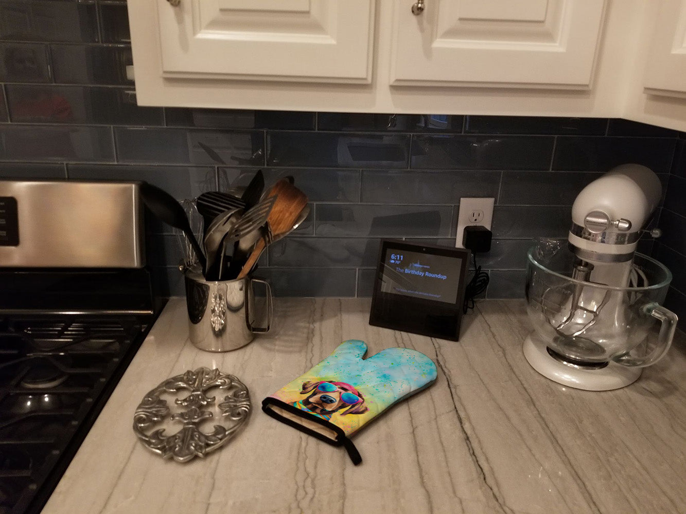 Chocolate Labrador Hippie Dawg Oven Mitt