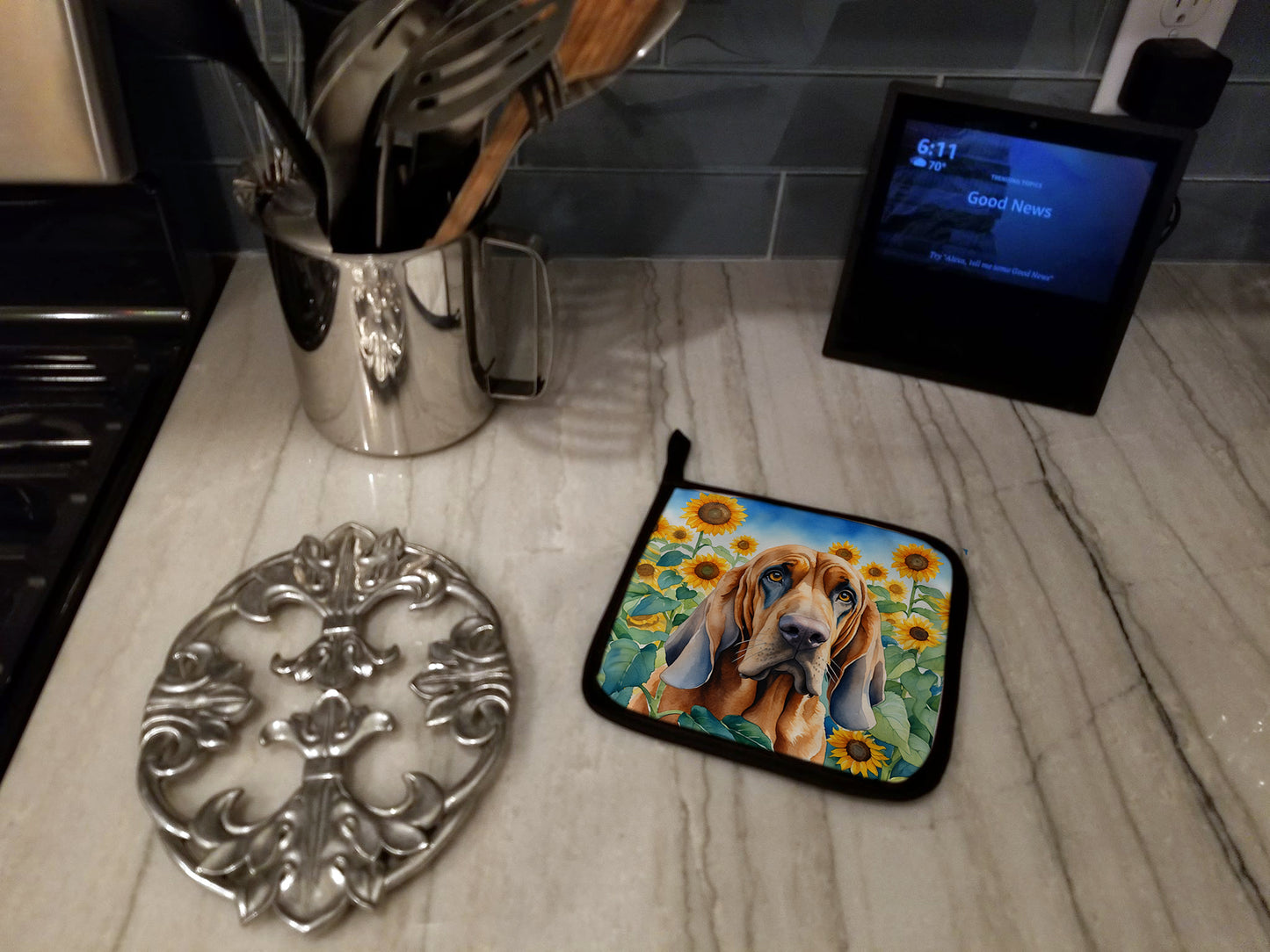 Bloodhound in Sunflowers Pair of Pot Holders